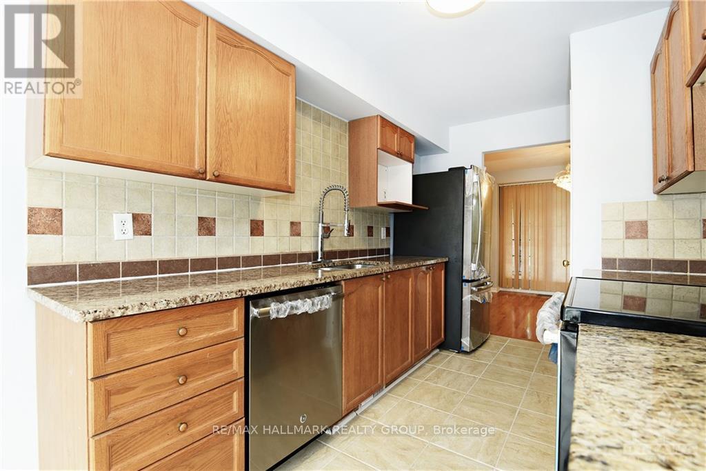 3 Wallsend Avenue, Ottawa, Ontario  K2K 3X7 - Photo 12 - X12481819