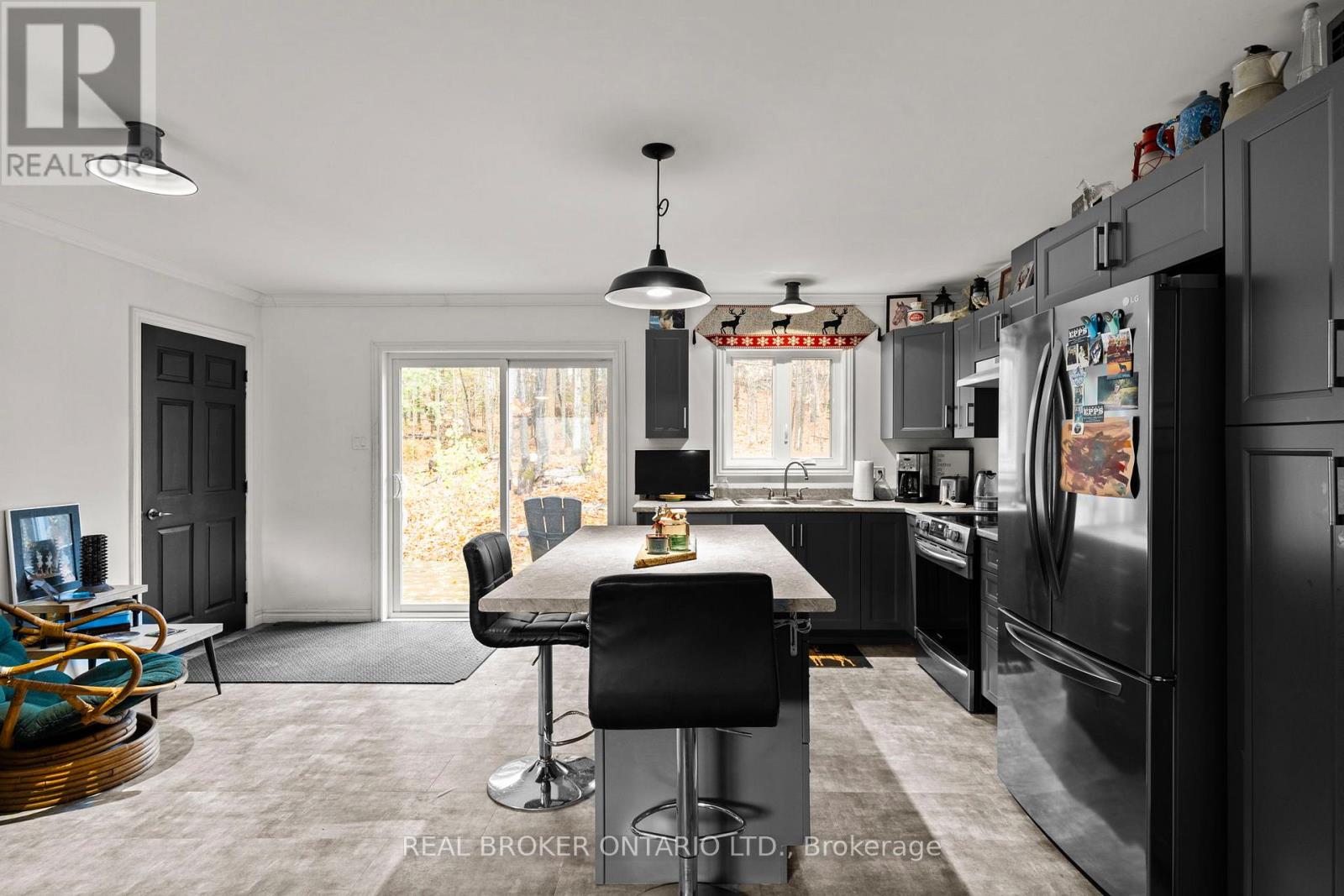 1402 Queens Line Road, Minden Hills, Ontario  K0M 2K0 - Photo 12 - X12481799