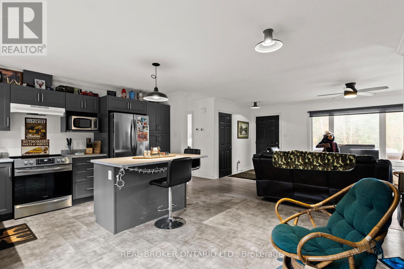 1402 Queens Line Road, Minden Hills, Ontario  K0M 2K0 - Photo 17 - X12481799