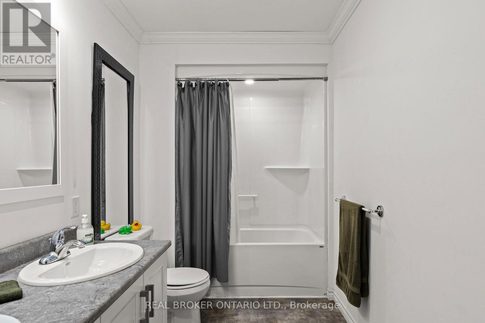 1402 Queens Line Road, Minden Hills, Ontario  K0M 2K0 - Photo 22 - X12481799