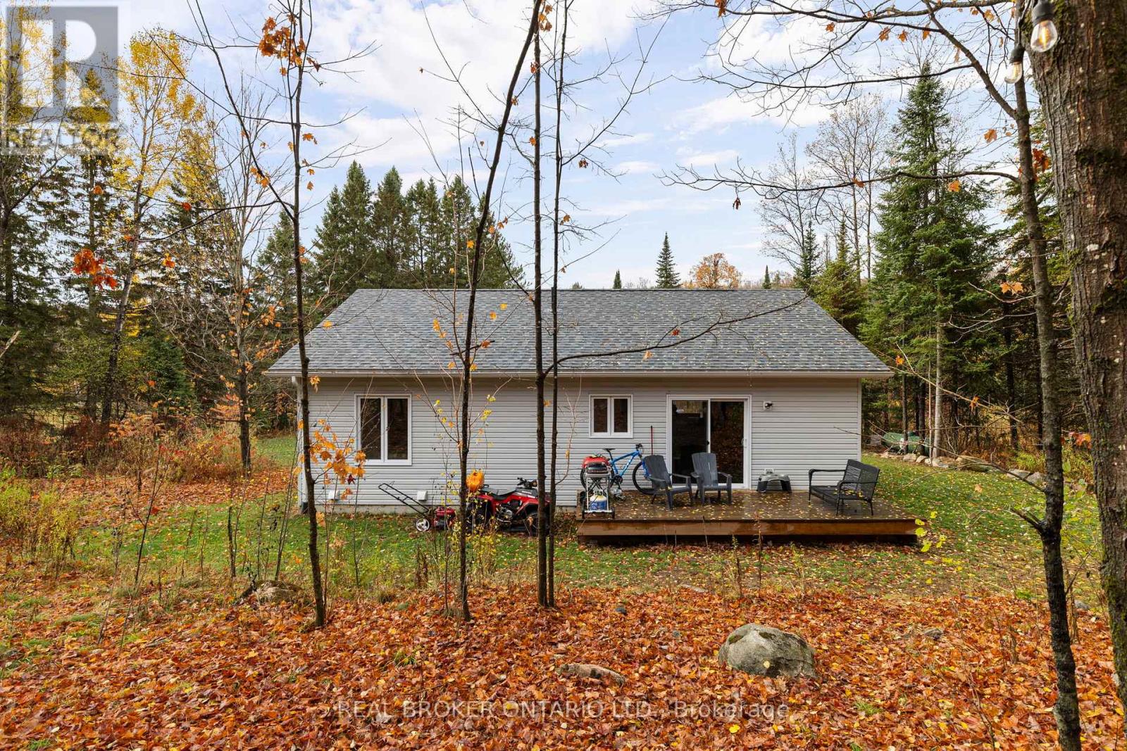 1402 Queens Line Road, Minden Hills, Ontario  K0M 2K0 - Photo 32 - X12481799