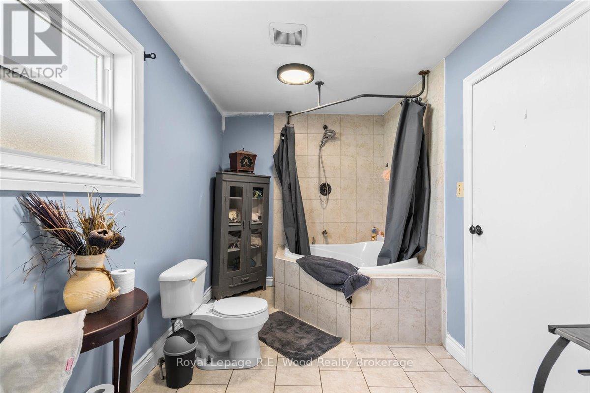 33 John Street, Norwich, Ontario  N0J 1P0 - Photo 13 - X12481810