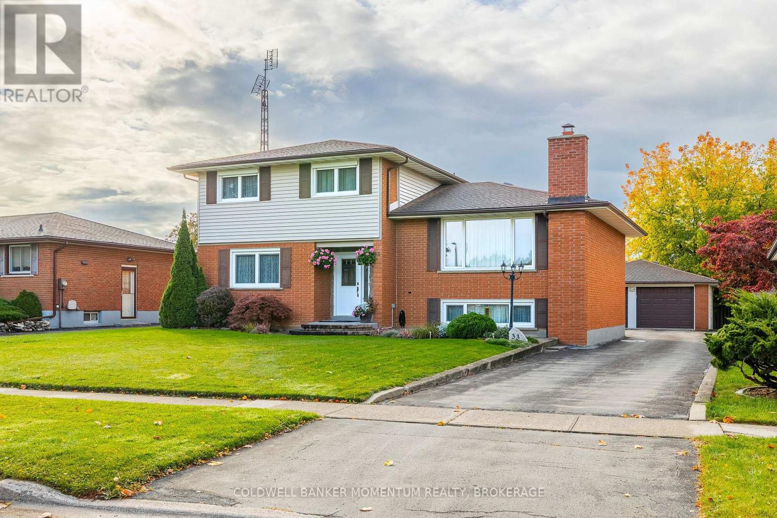 33 Rolling Acres Drive, Welland, Ontario  L3C 3N4 - Photo 1 - X12481805