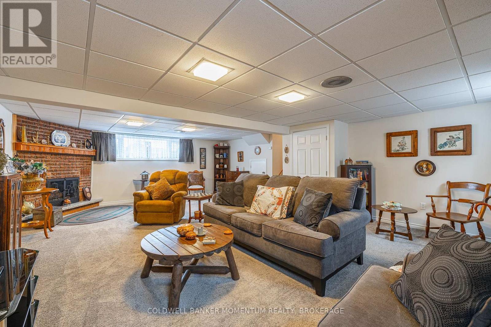 33 Rolling Acres Drive, Welland, Ontario  L3C 3N4 - Photo 25 - X12481805