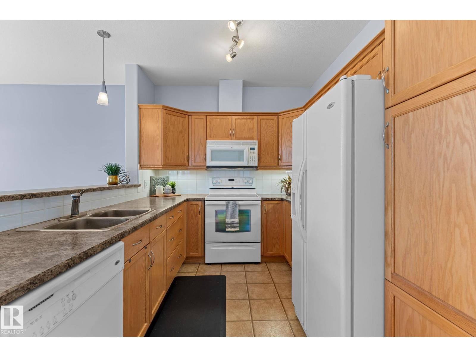 #302 2503 Hanna Cr Nw, Edmonton, Alberta  T6R 0H1 - Photo 31 - E4463486