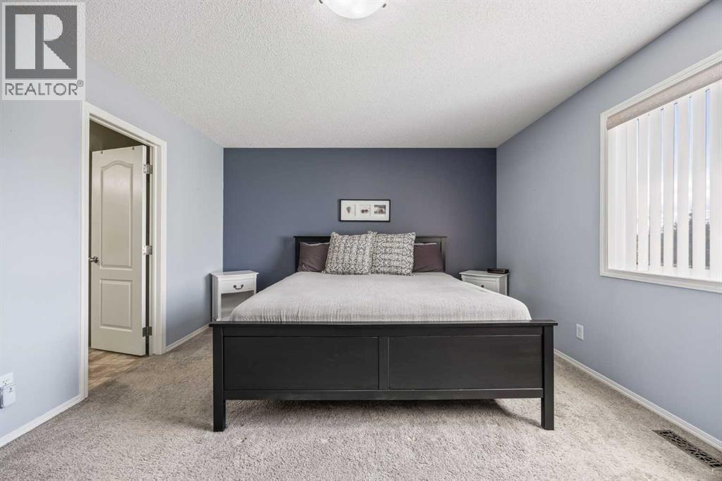 303 Westmount Court, Okotoks, Alberta  T1S 0B6 - Photo 26 - A2264302