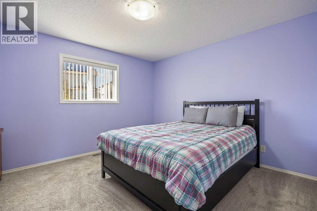 303 Westmount Court, Okotoks, Alberta  T1S 0B6 - Photo 31 - A2264302