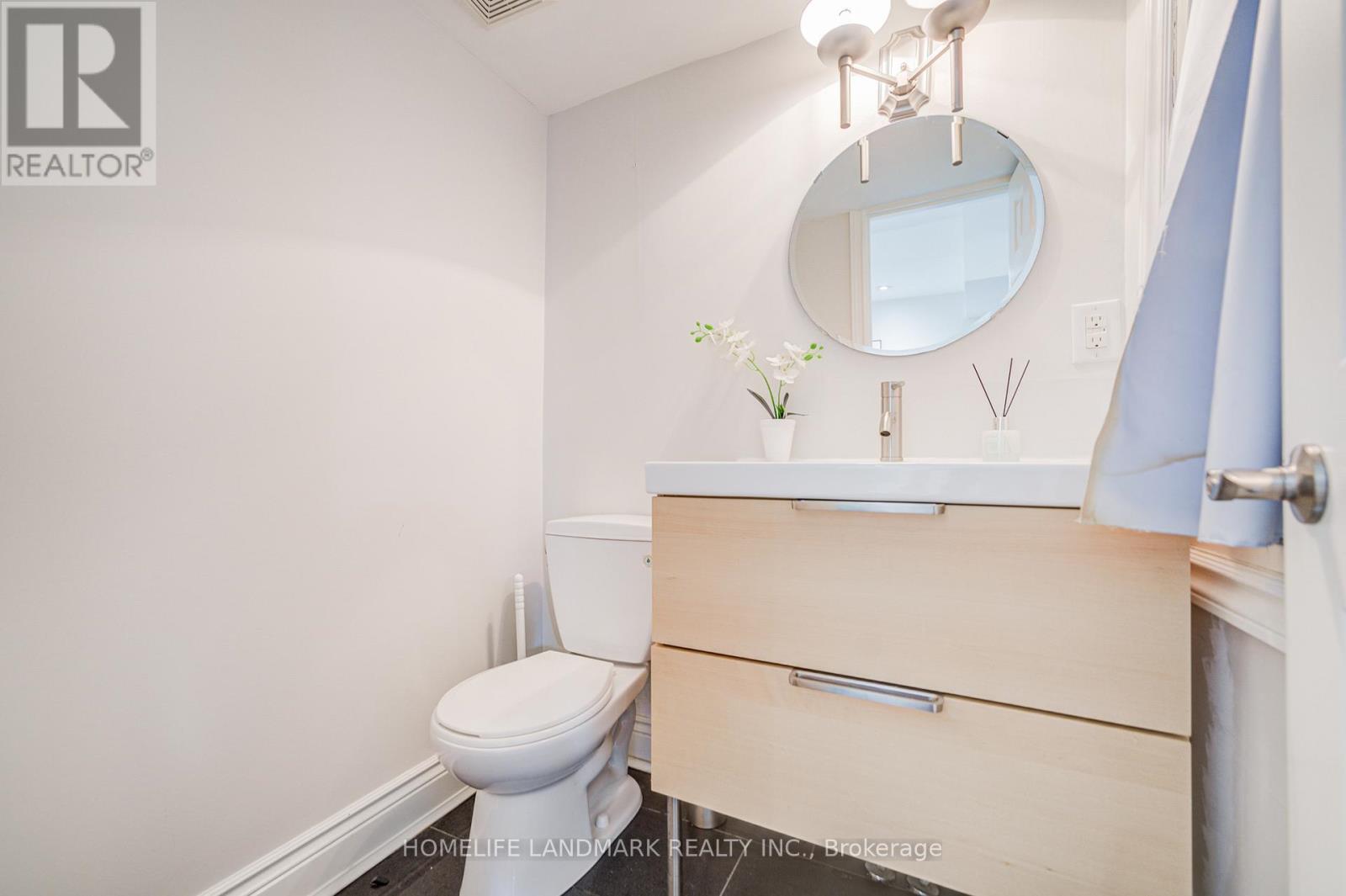 237 Ontario Street, Toronto, Ontario  M5A 2V6 - Photo 17 - C12334803