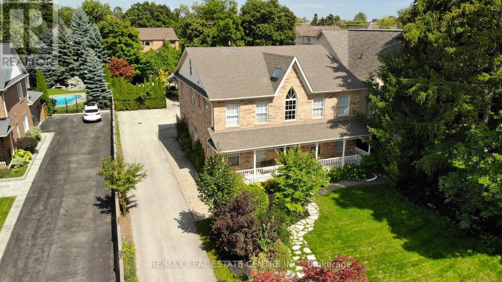 6901 Early Settler Row, Mississauga, Ontario  L5W 1C6 - Photo 3 - W12410065