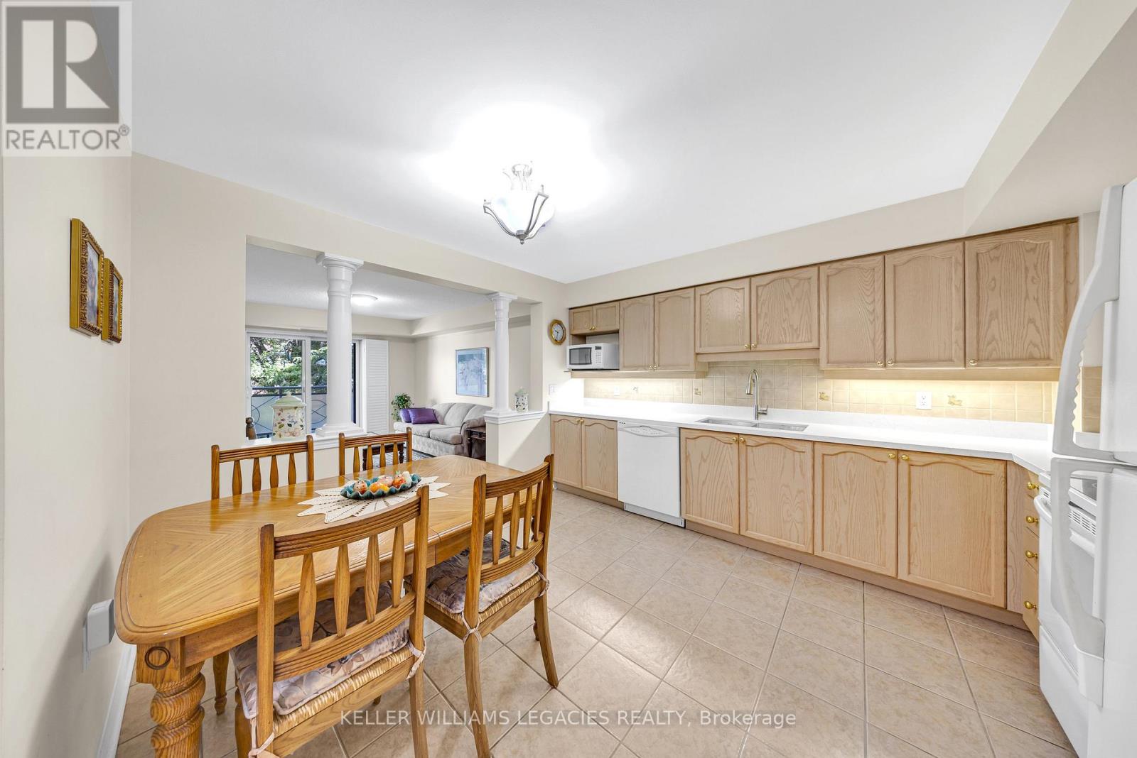 202 - 2500 Rutherford Road, Vaughan, Ontario  L4K 5N7 - Photo 8 - N12481824