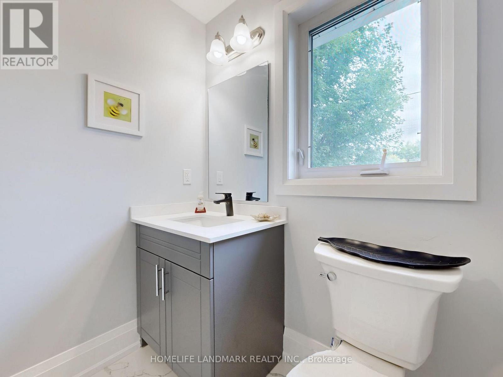 1661 Mount Albert Road S, East Gwillimbury, Ontario  L0G 1V0 - Photo 10 - N12481825