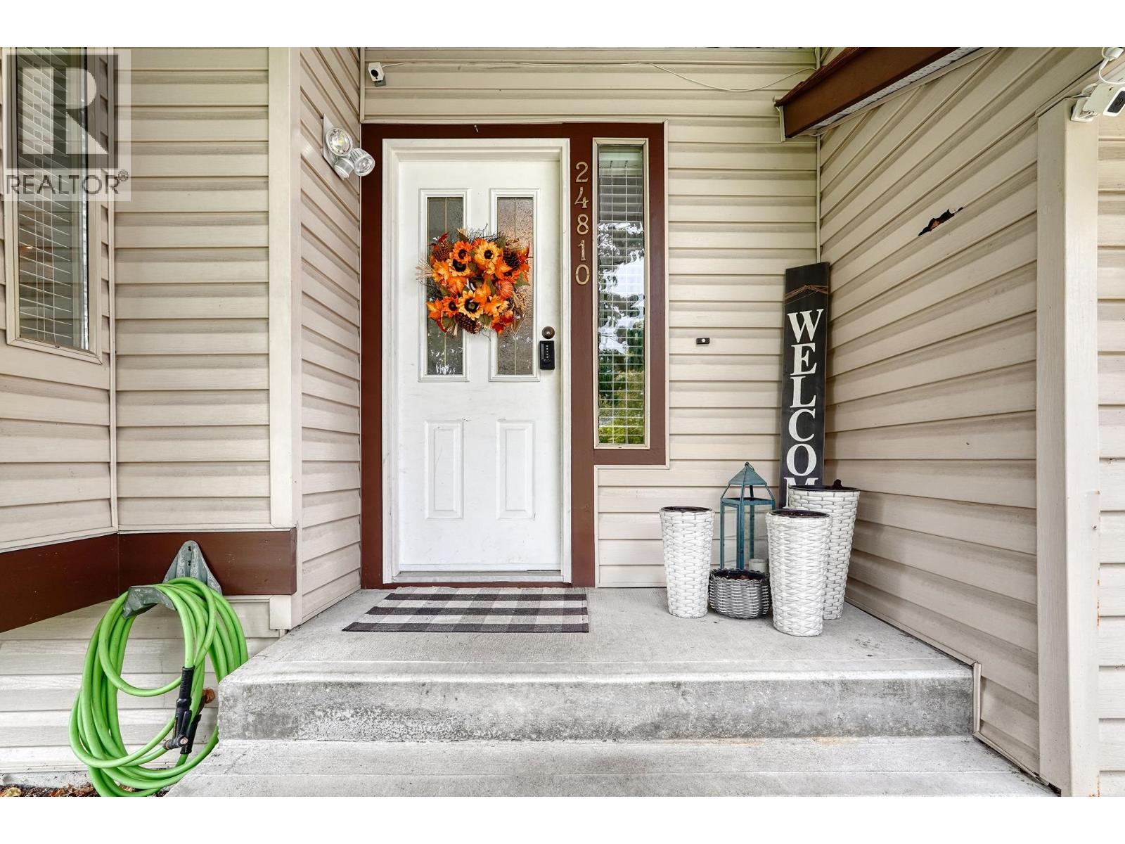24810 118b Avenue, Maple Ridge, British Columbia  V4R 1Z2 - Photo 2 - R3059406