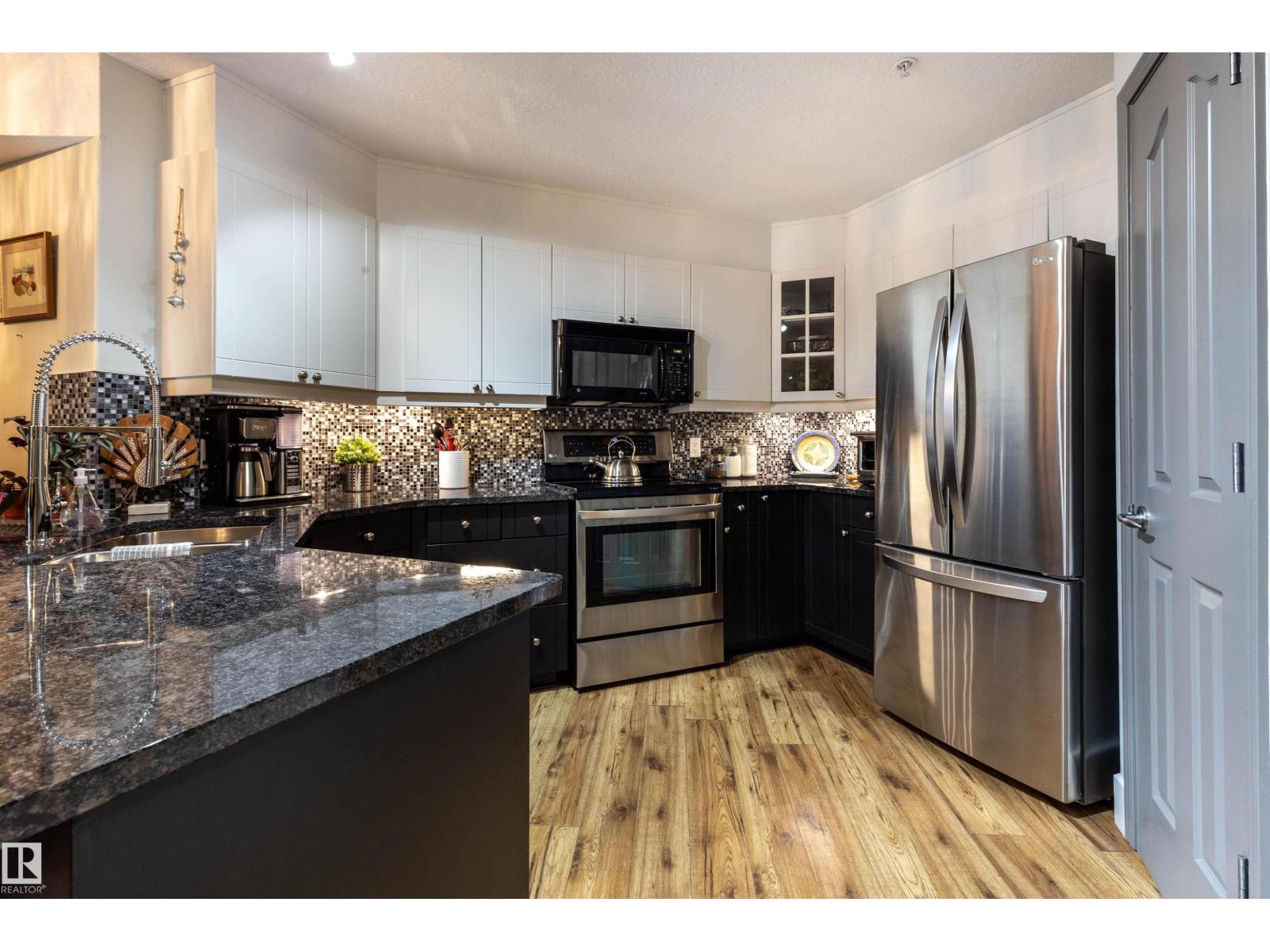 #237 9008 99 Av Nw, Edmonton, Alberta  T5H 4M6 - Photo 4 - E4463499