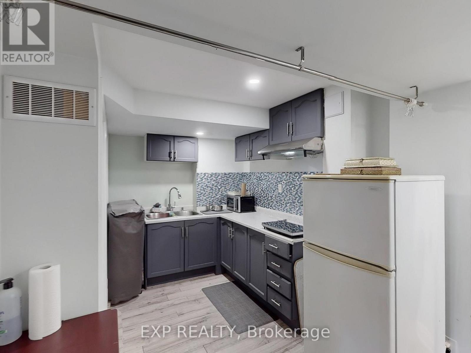46 Loons Call Crescent, Brampton, Ontario  L6R 2G5 - Photo 37 - W12481807