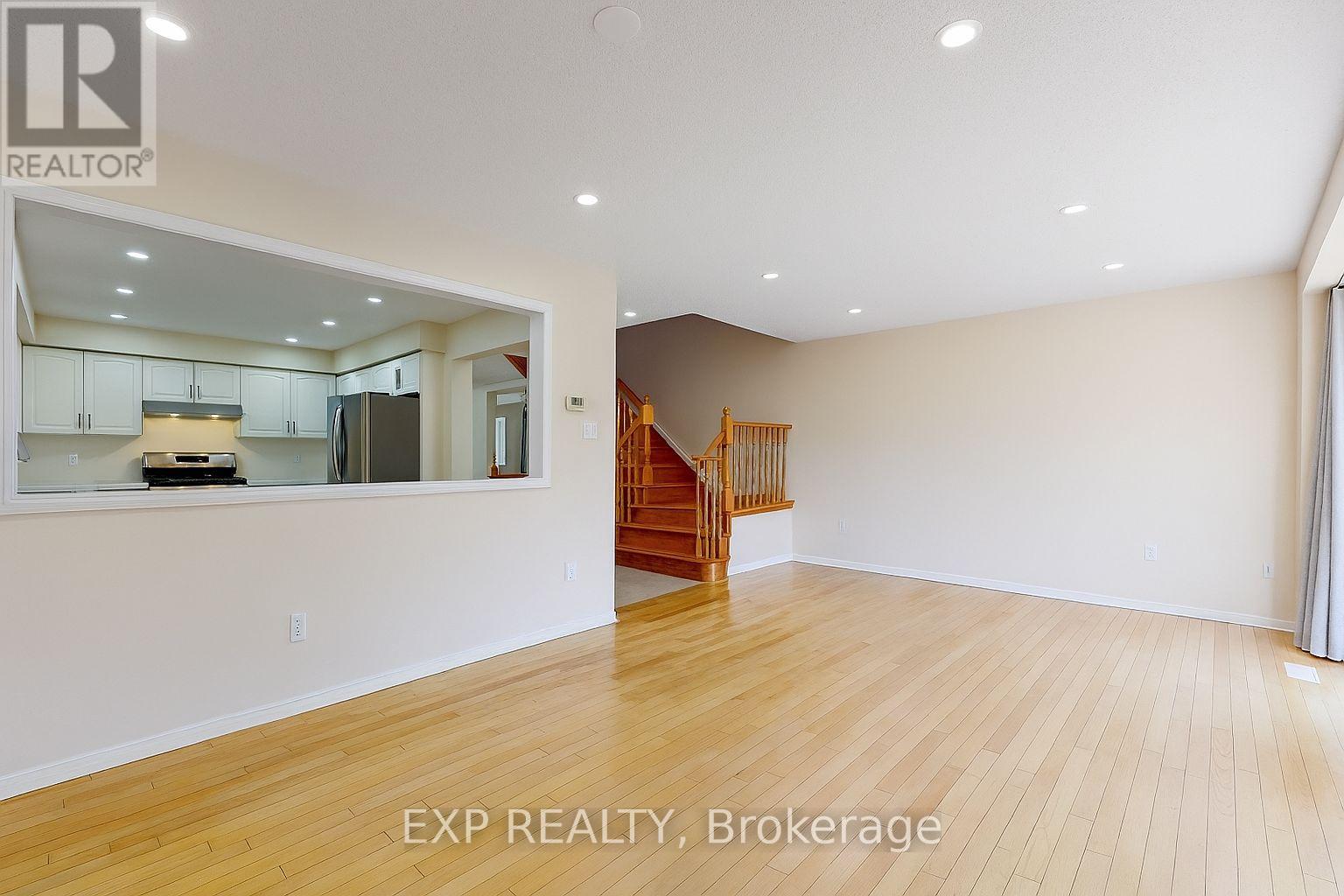 46 Loons Call Crescent, Brampton, Ontario  L6R 2G5 - Photo 6 - W12481807