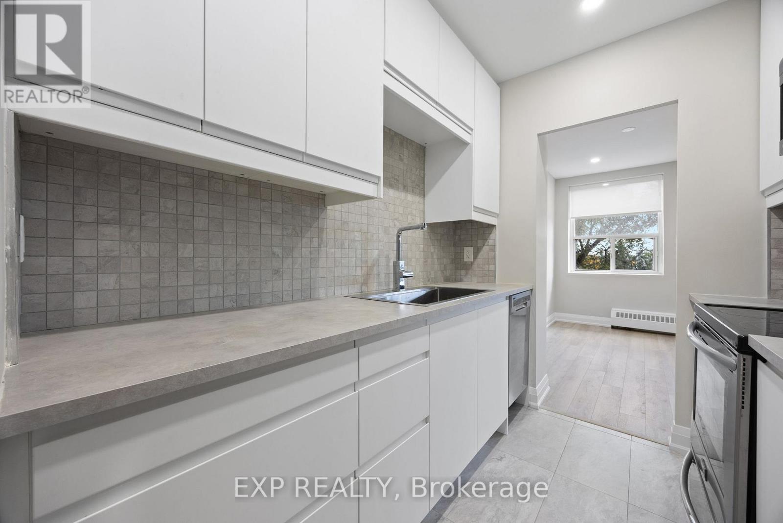 403 - 2961 Dufferin Street, Toronto, Ontario  M6B 3T2 - Photo 12 - W12481814