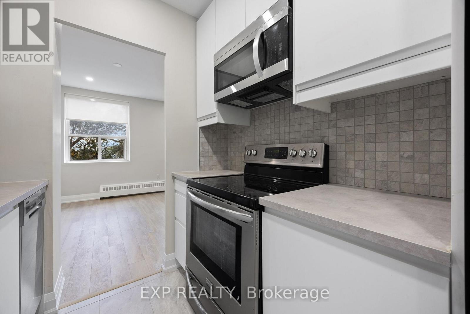 403 - 2961 Dufferin Street, Toronto, Ontario  M6B 3T2 - Photo 13 - W12481814