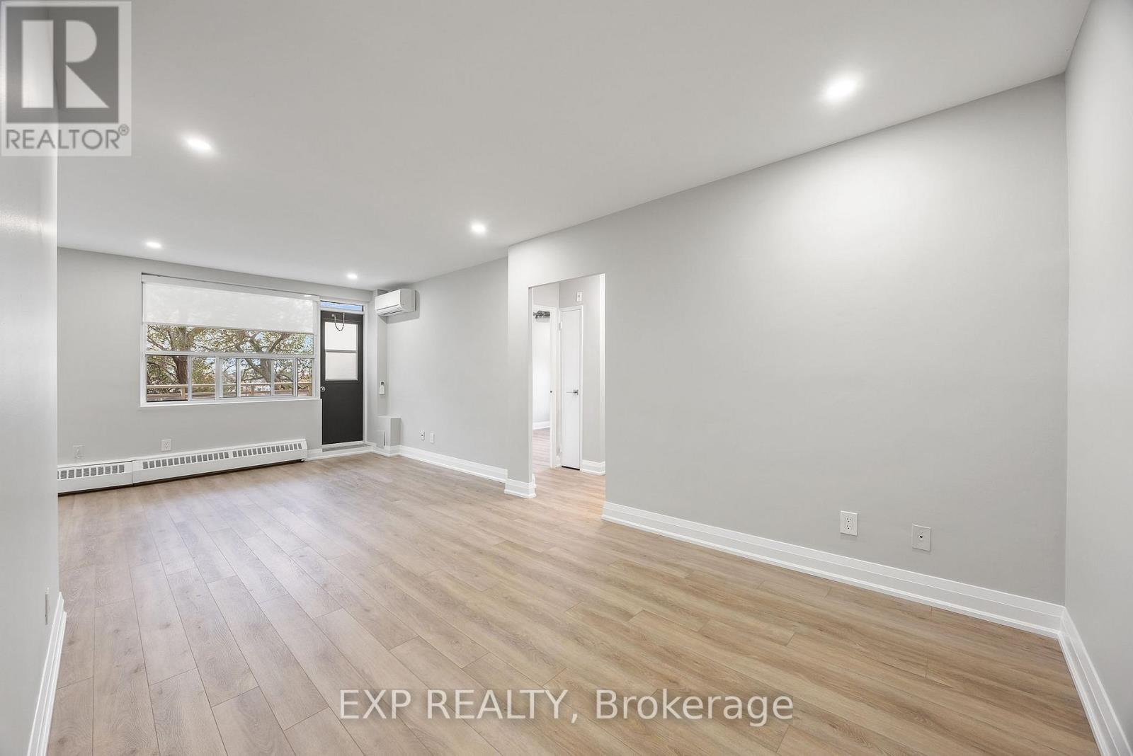 403 - 2961 Dufferin Street, Toronto, Ontario  M6B 3T2 - Photo 3 - W12481814