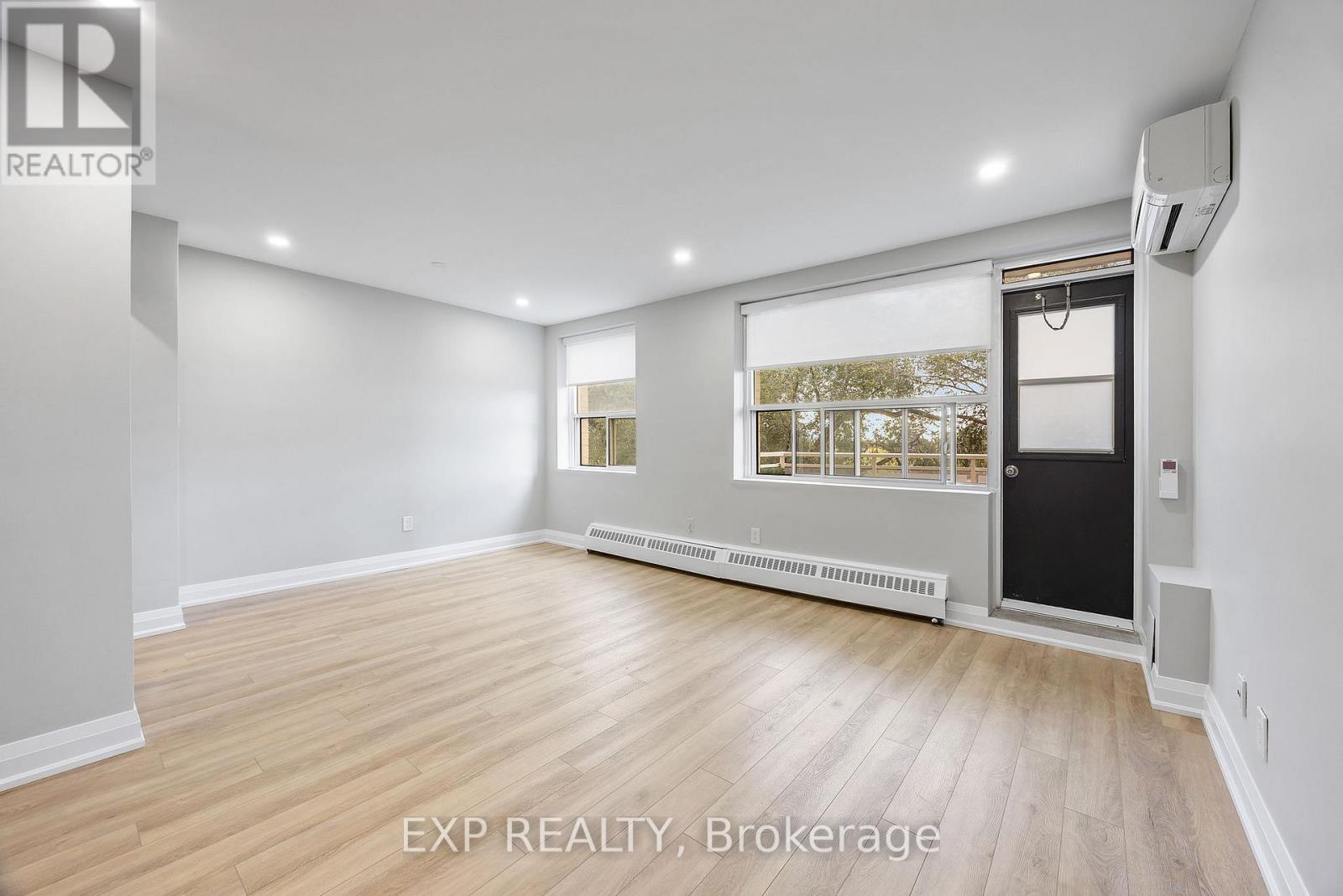 403 - 2961 Dufferin Street, Toronto, Ontario  M6B 3T2 - Photo 5 - W12481814
