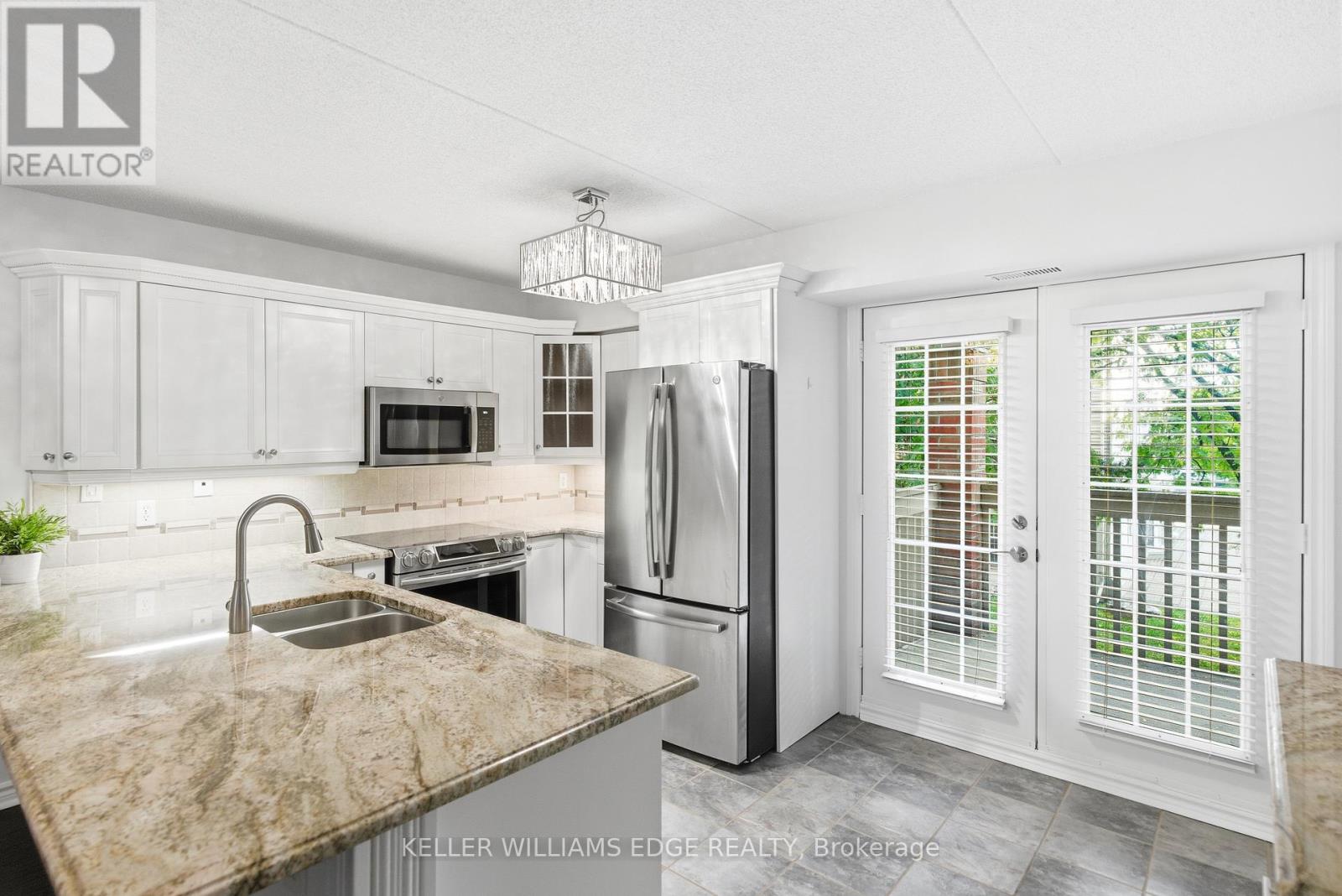 201 - 4013 Kilmer Drive, Burlington, Ontario  L7M 4M3 - Photo 12 - W12481817