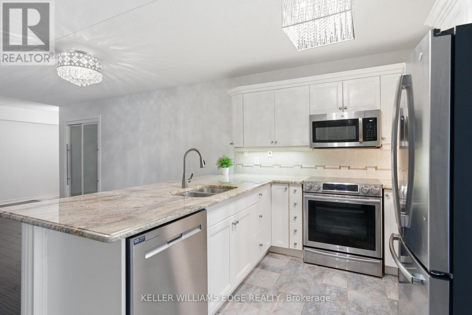 201 - 4013 Kilmer Drive, Burlington, Ontario  L7M 4M3 - Photo 14 - W12481817