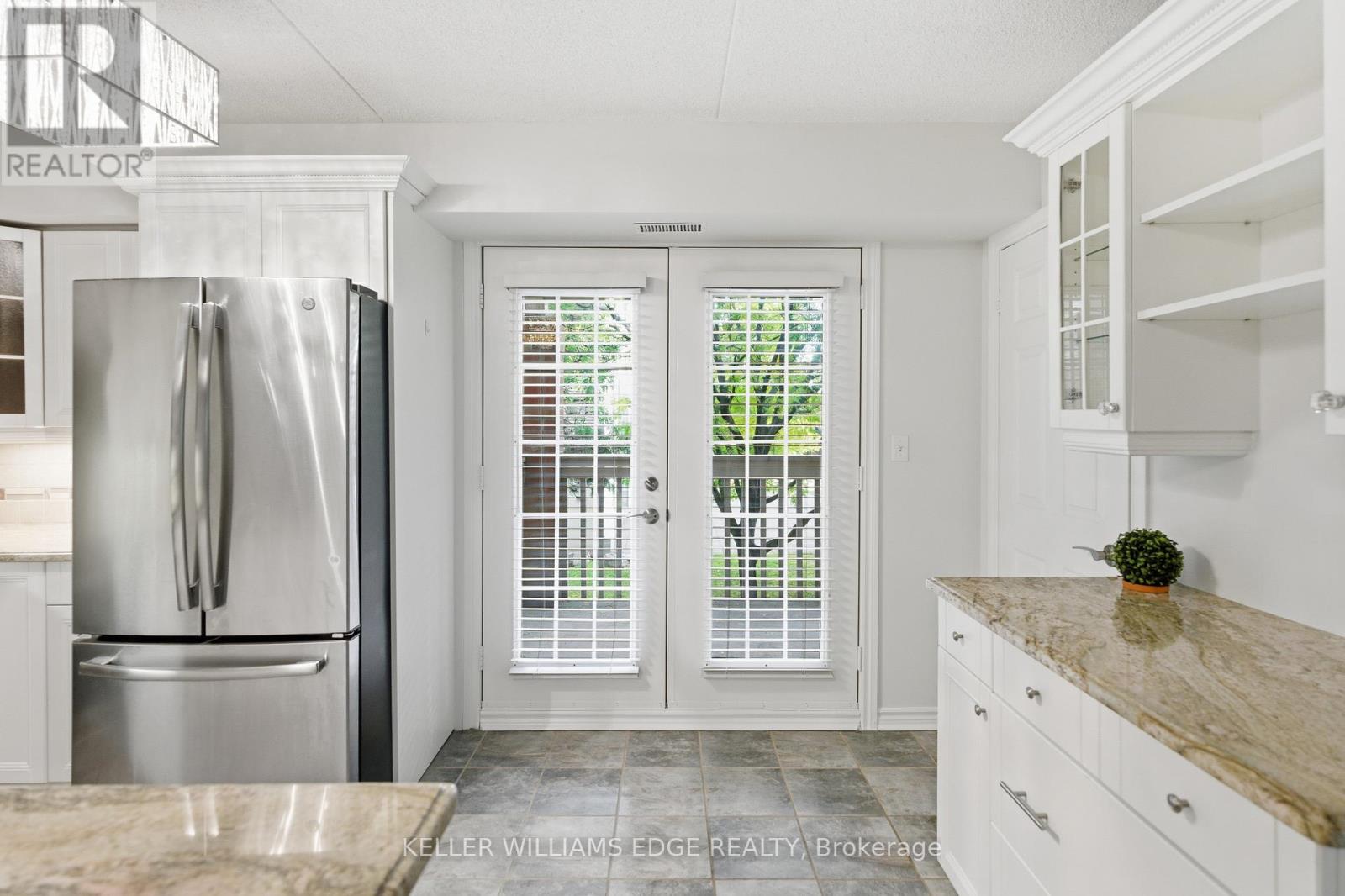201 - 4013 Kilmer Drive, Burlington, Ontario  L7M 4M3 - Photo 17 - W12481817
