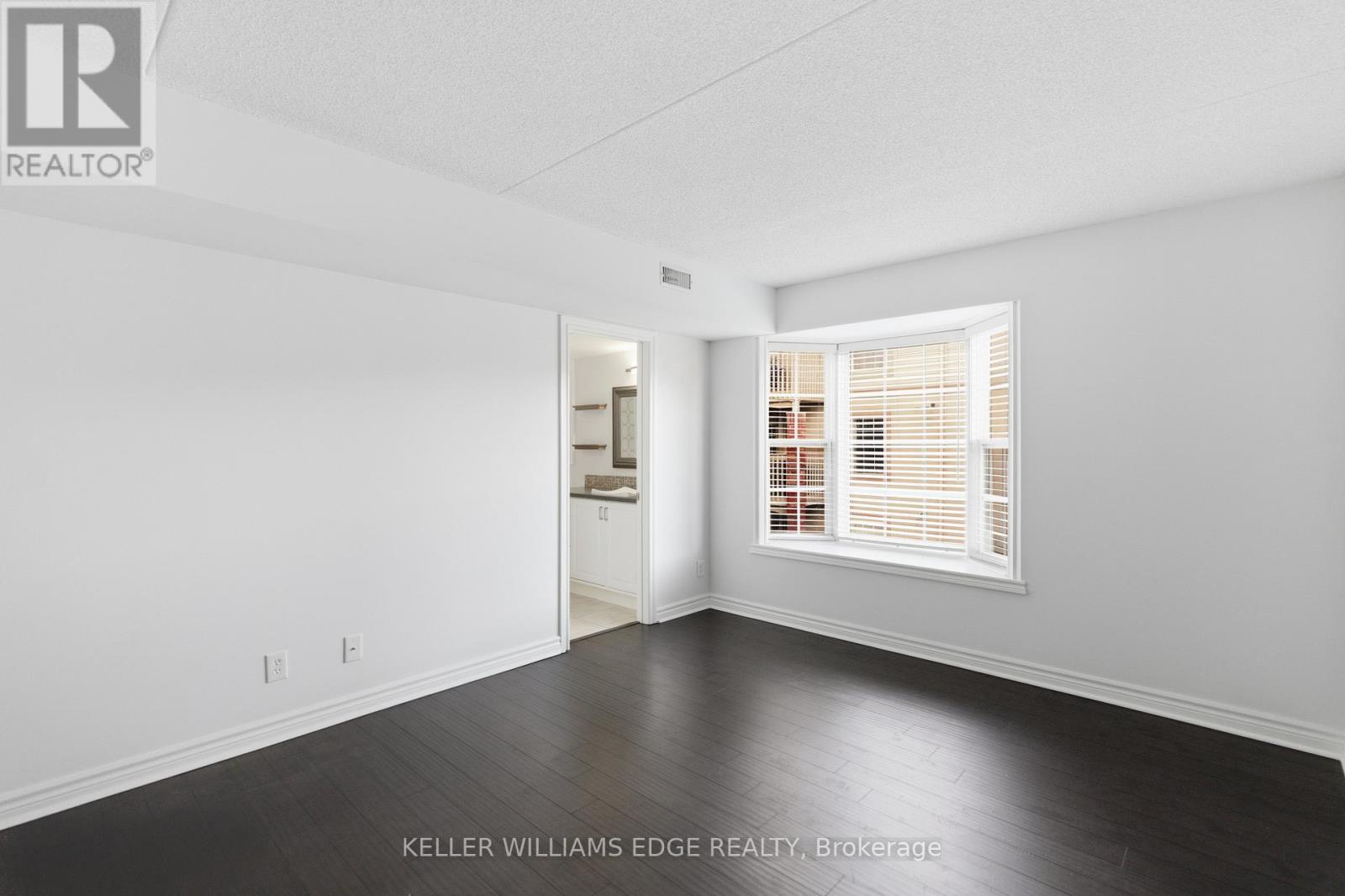 201 - 4013 Kilmer Drive, Burlington, Ontario  L7M 4M3 - Photo 21 - W12481817