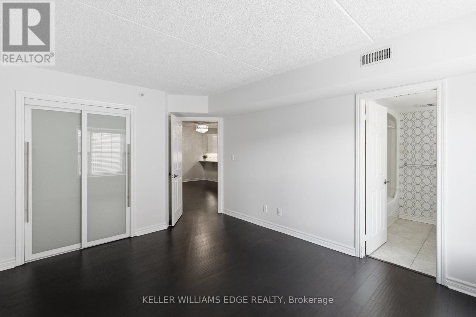 201 - 4013 Kilmer Drive, Burlington, Ontario  L7M 4M3 - Photo 22 - W12481817