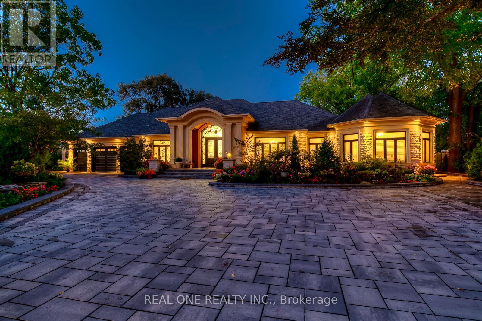 431 FOURTH LINE, Oakville, Ontario