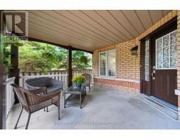 9 MCCARTNEY AVENUE, Whitby, Ontario