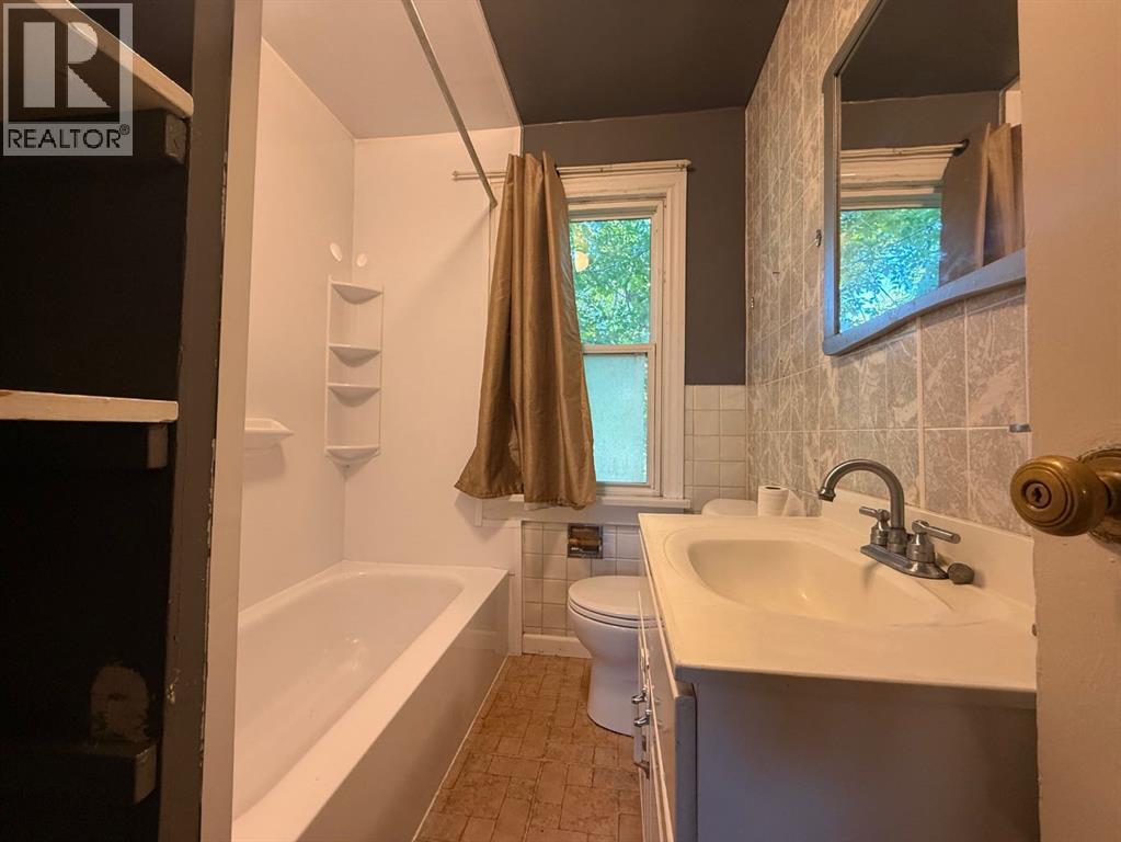 4807 49 Street, Lloydminster, Saskatchewan  S9V 0L9 - Photo 12 - A2237865