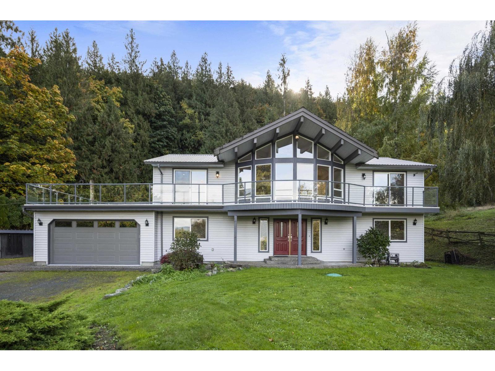 41612 Majuba Hill Road, Majuba Hill, Yarrow, British Columbia  V2R 5G8 - Photo 2 - R3061212