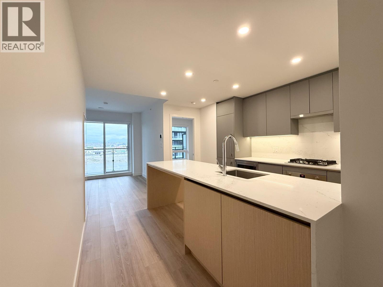 702 7977 Lansdowne Road, Richmond, British Columbia  V6X 0X7 - Photo 3 - R3061863