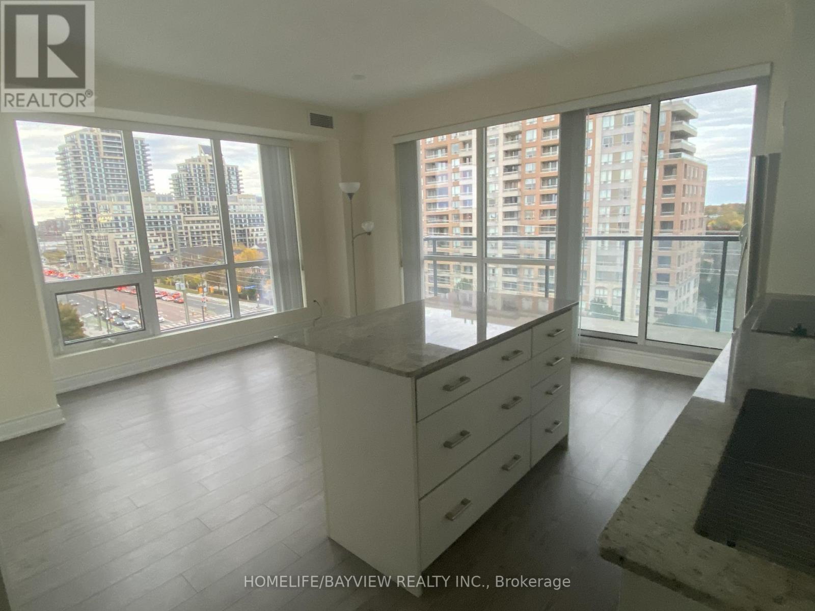 805b - 9090 Yonge Street, Richmond Hill, Ontario  L4C 0Z1 - Photo 3 - N12481830