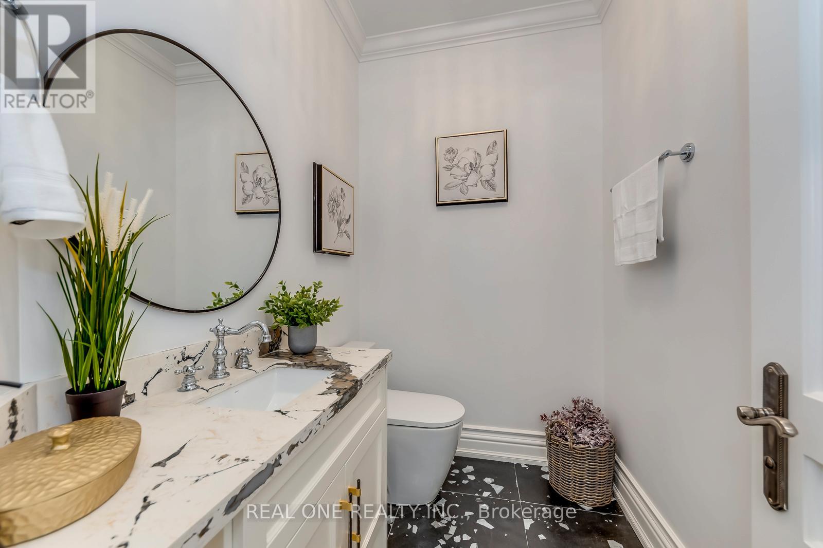 431 Fourth Line, Oakville, Ontario  L6L 5A5 - Photo 15 - W12481768