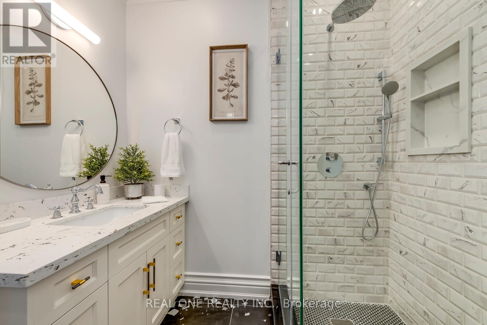 431 Fourth Line, Oakville, Ontario  L6L 5A5 - Photo 17 - W12481768