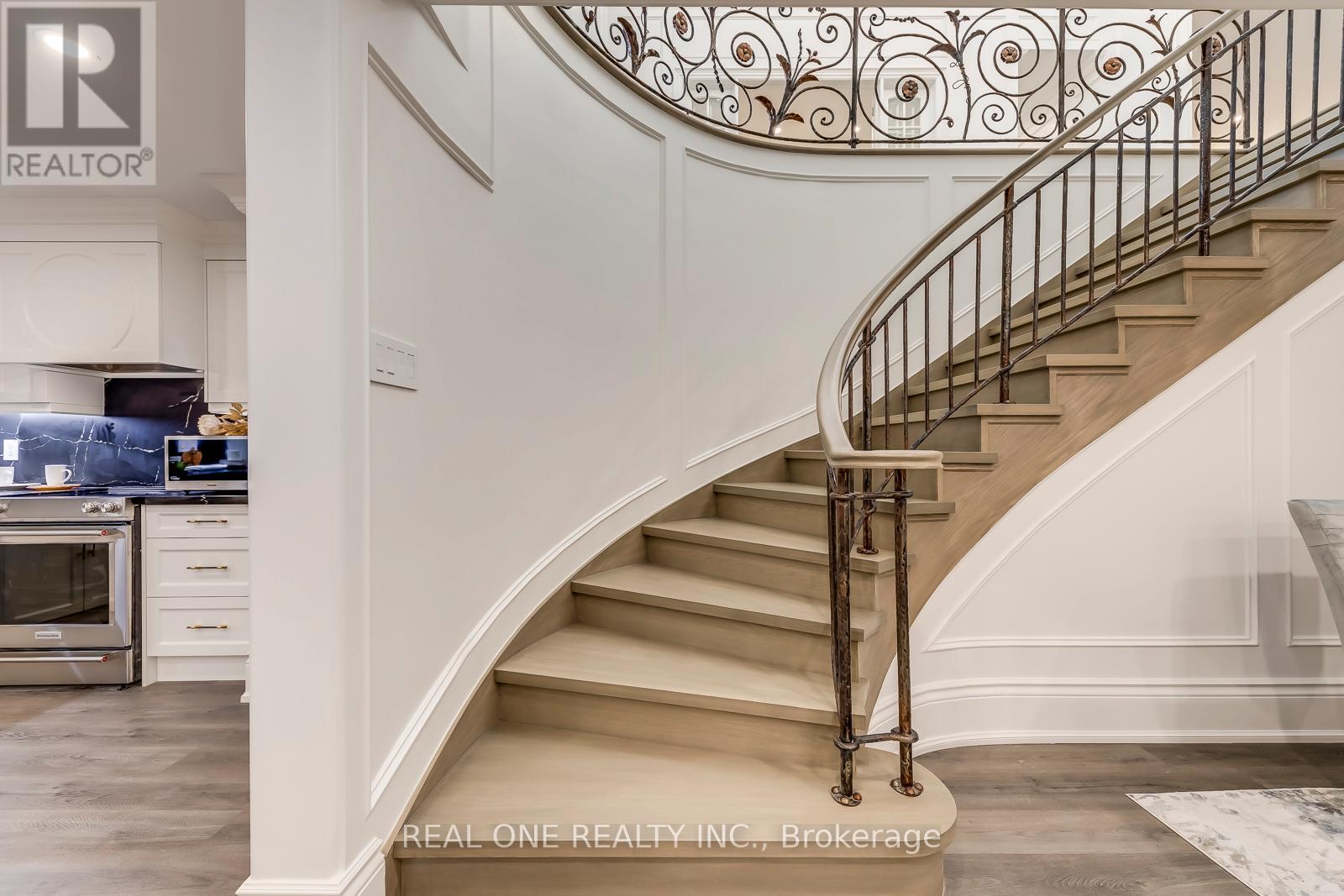 431 Fourth Line, Oakville, Ontario  L6L 5A5 - Photo 23 - W12481768