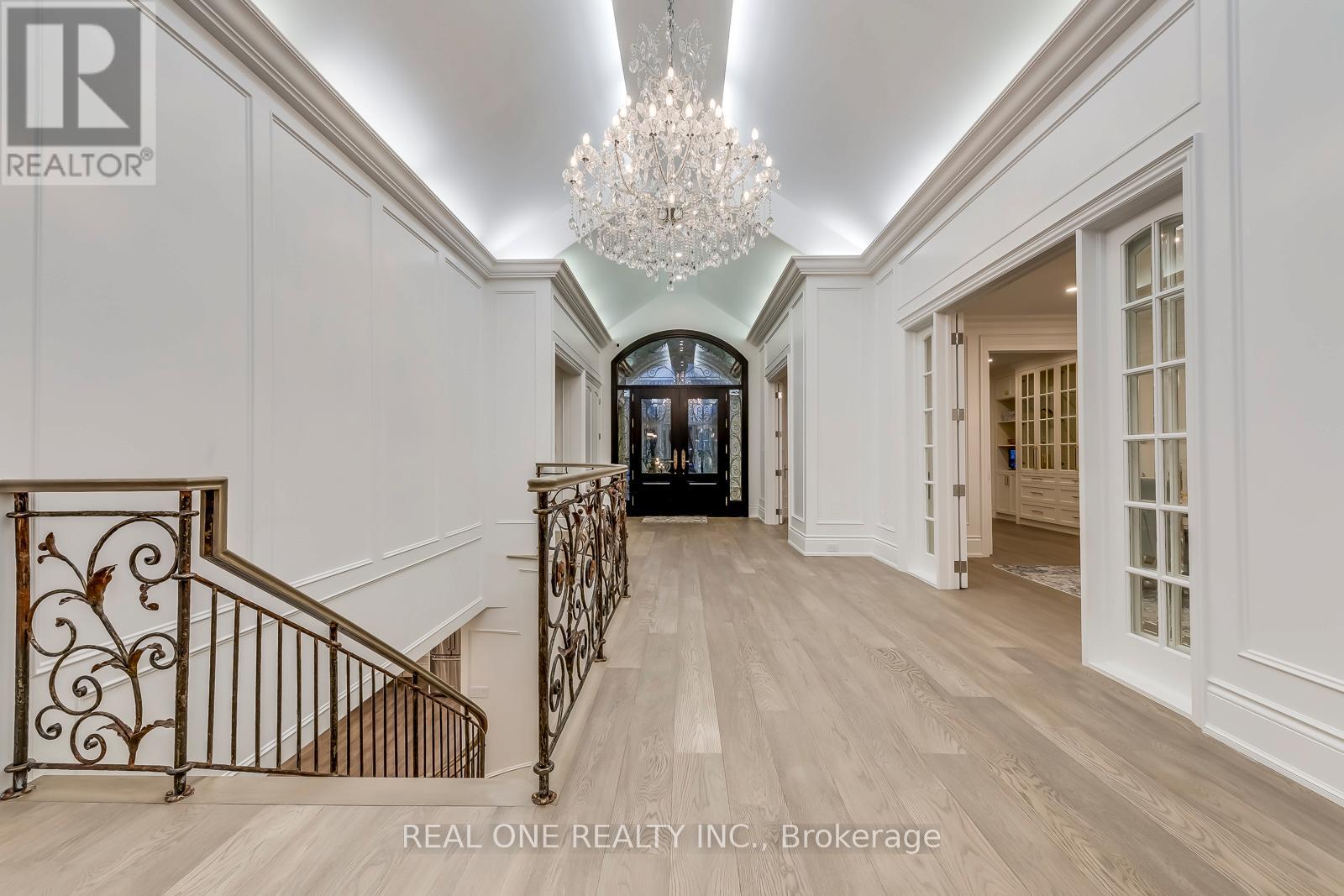431 Fourth Line, Oakville, Ontario  L6L 5A5 - Photo 8 - W12481768