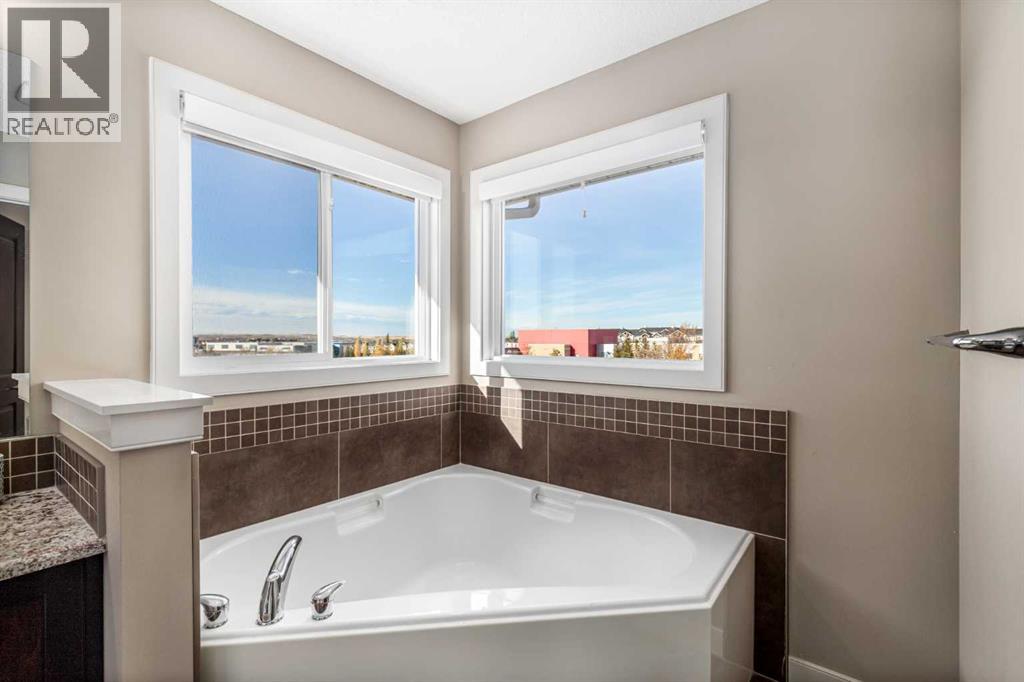186 Ravenscroft Green Se, Airdrie, Alberta  T4A 0H2 - Photo 25 - A2266844