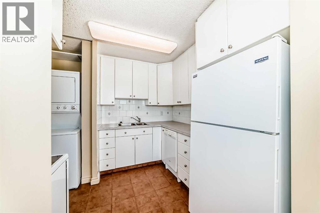 1104, 145 Point Drive Nw, Calgary, Alberta  T3B 4W1 - Photo 8 - A2236142