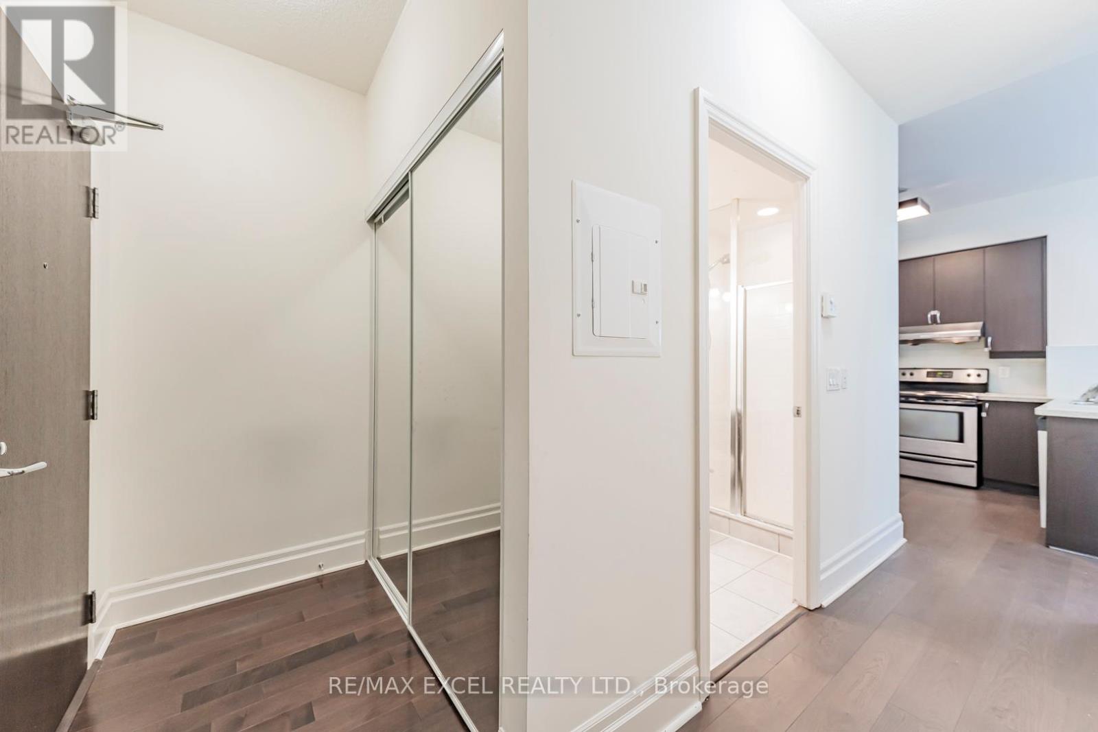 110 - 1 Upper Duke Crescent, Markham, Ontario  L6G 0B6 - Photo 14 - N12481834