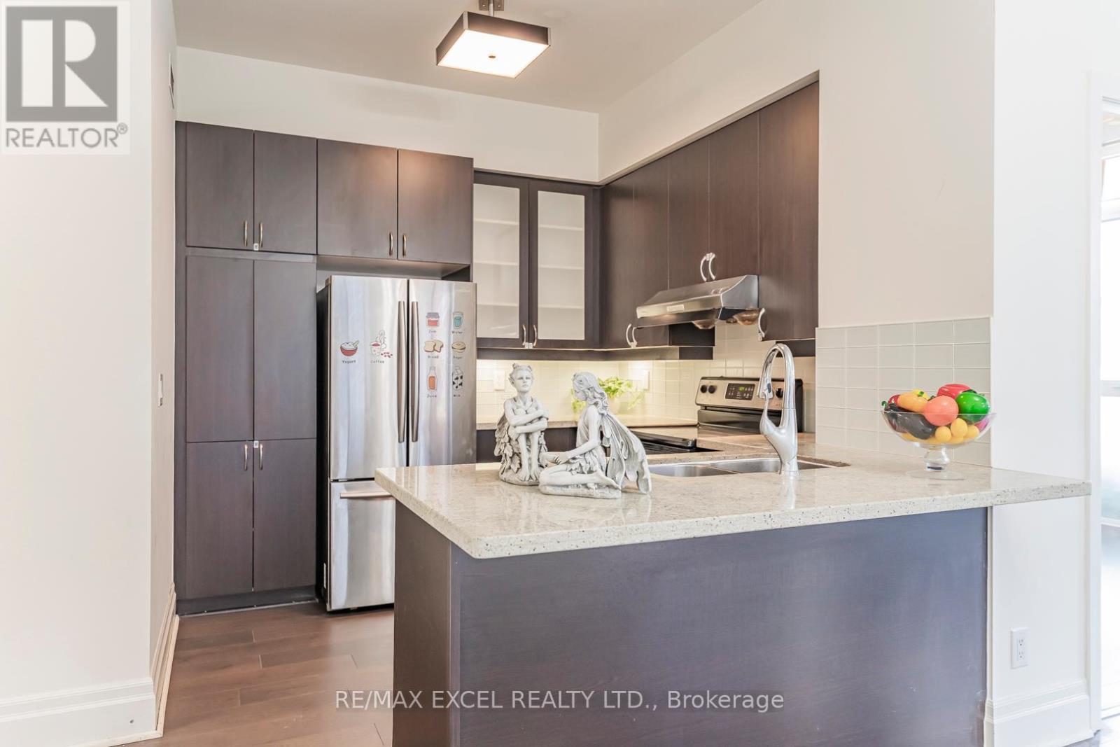 110 - 1 Upper Duke Crescent, Markham, Ontario  L6G 0B6 - Photo 18 - N12481834