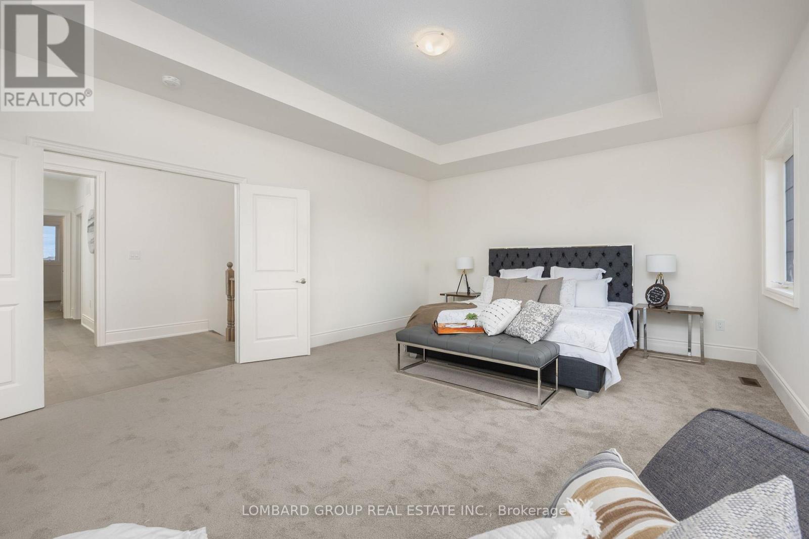 37 North Park Boulevard, Oakville, Ontario  L6M 0W8 - Photo 15 - W12479855