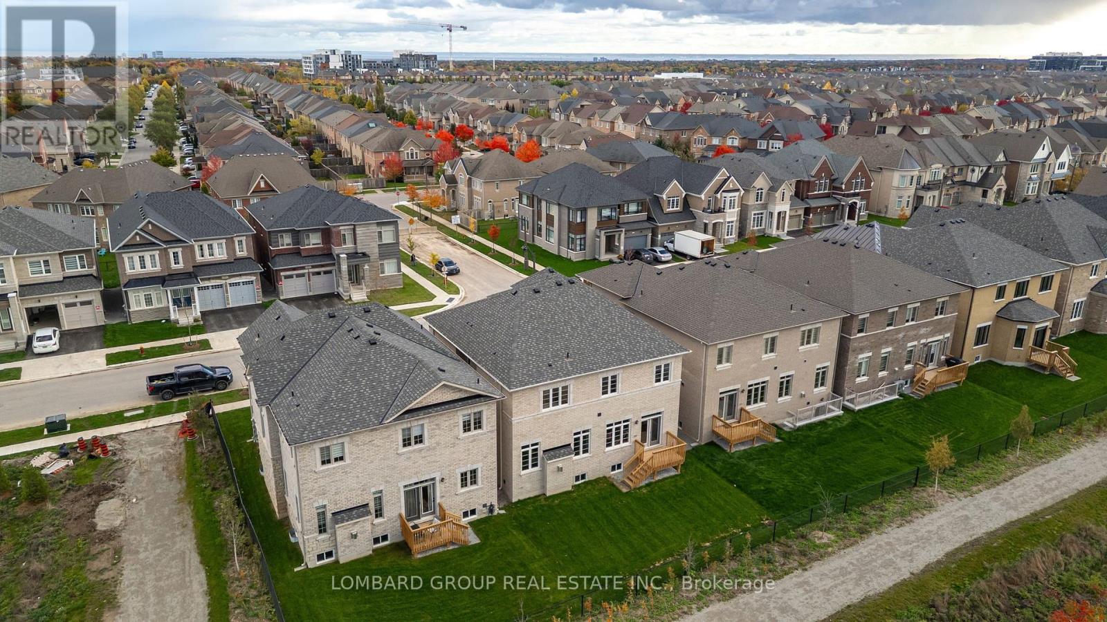 37 North Park Boulevard, Oakville, Ontario  L6M 0W8 - Photo 41 - W12479855