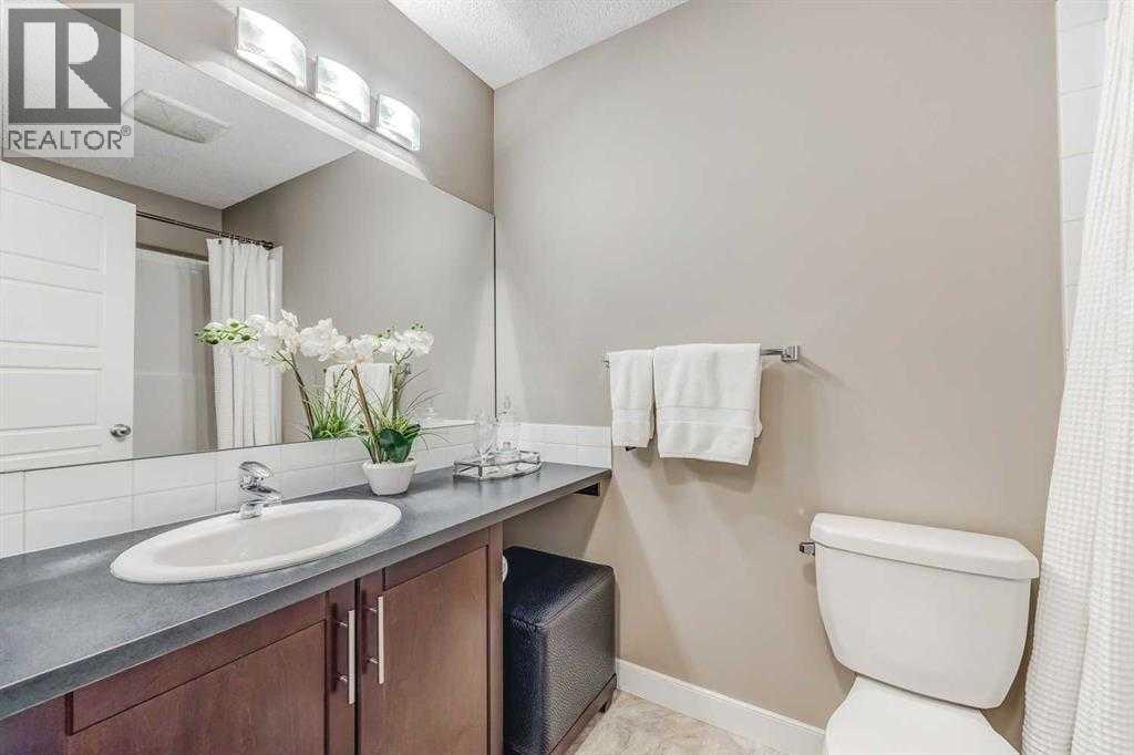 136 Pantego Lane Nw, Calgary, Alberta  T3K 0T1 - Photo 12 - A2266901