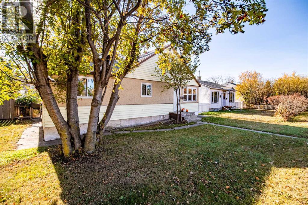 3905 50 Street, Red Deer, Alberta  T4N 1W2 - Photo 3 - A2266694