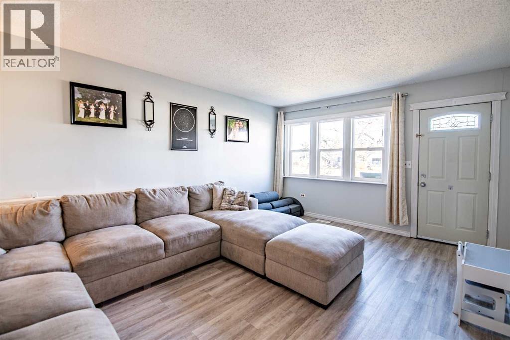 3905 50 Street, Red Deer, Alberta  T4N 1W2 - Photo 7 - A2266694