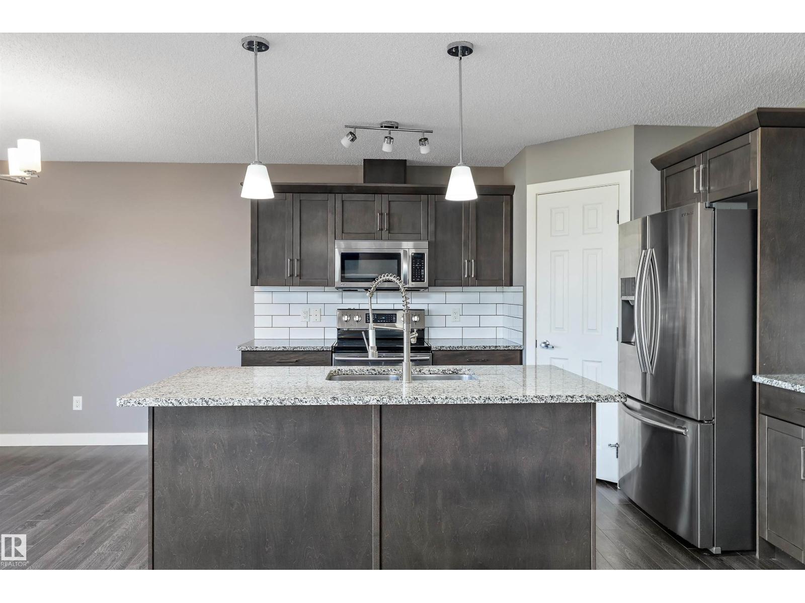 3520 49 Avenue, Beaumont, Alberta  T4X 2B5 - Photo 6 - E4463504