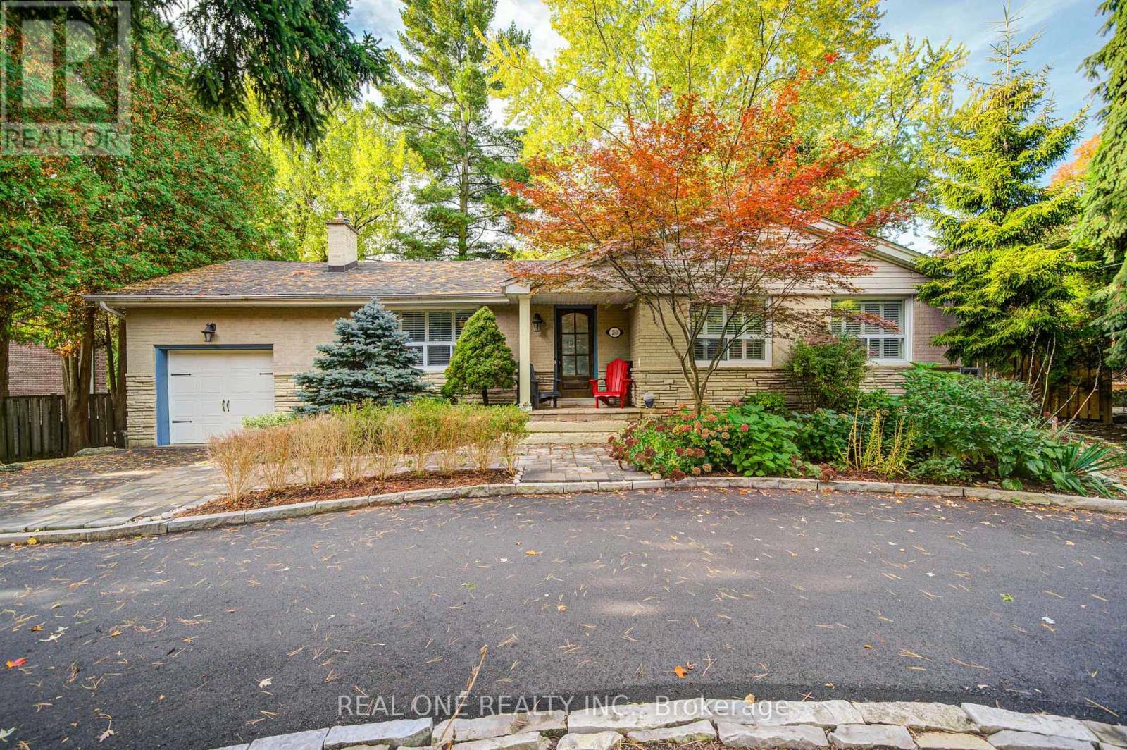 250 BELVENIA ROAD, Burlington, Ontario
