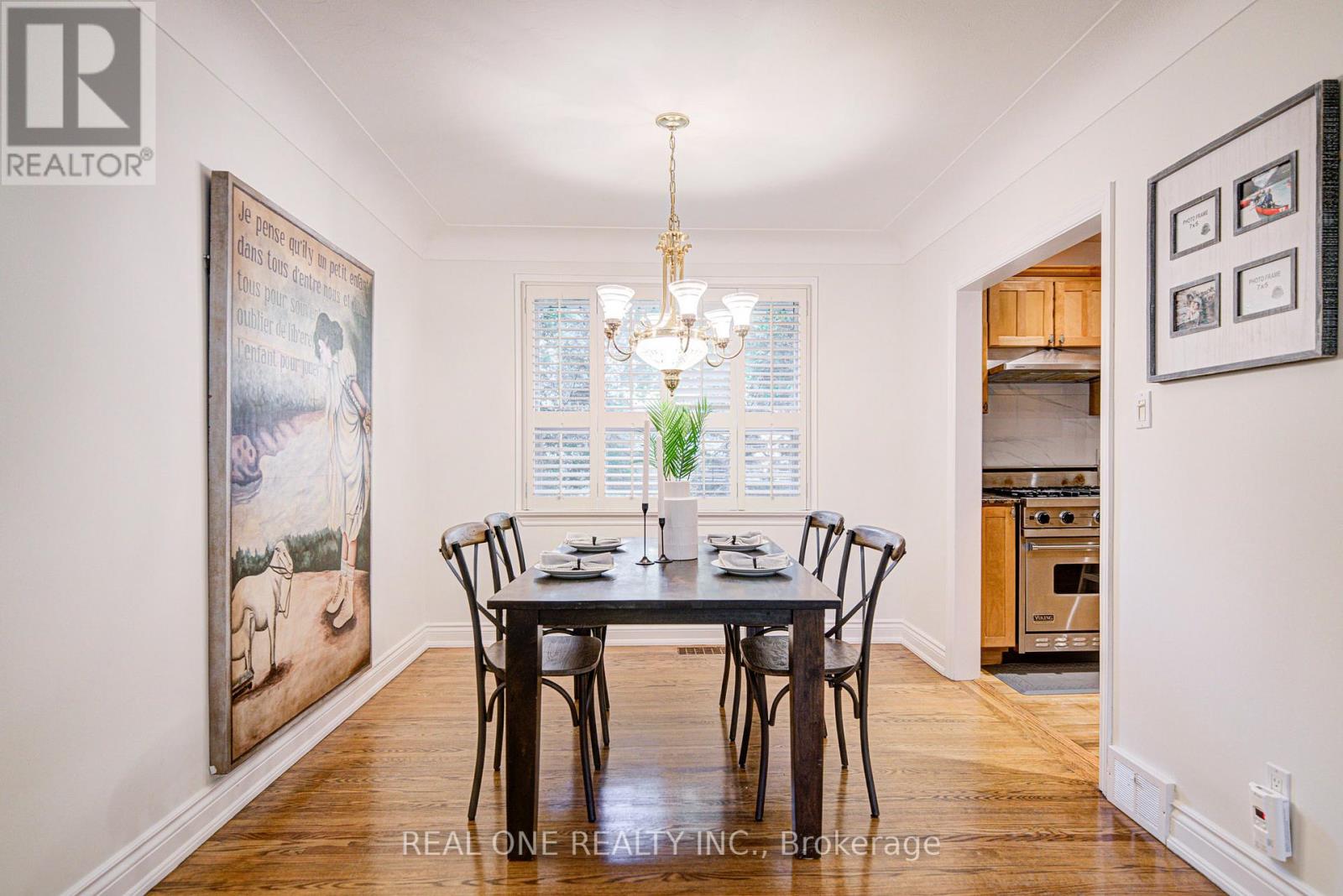 250 Belvenia Road, Burlington, Ontario  L7L 2G4 - Photo 10 - W12481866